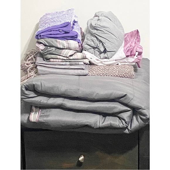 Purple striped queen comforter set - Picture 2 of 2